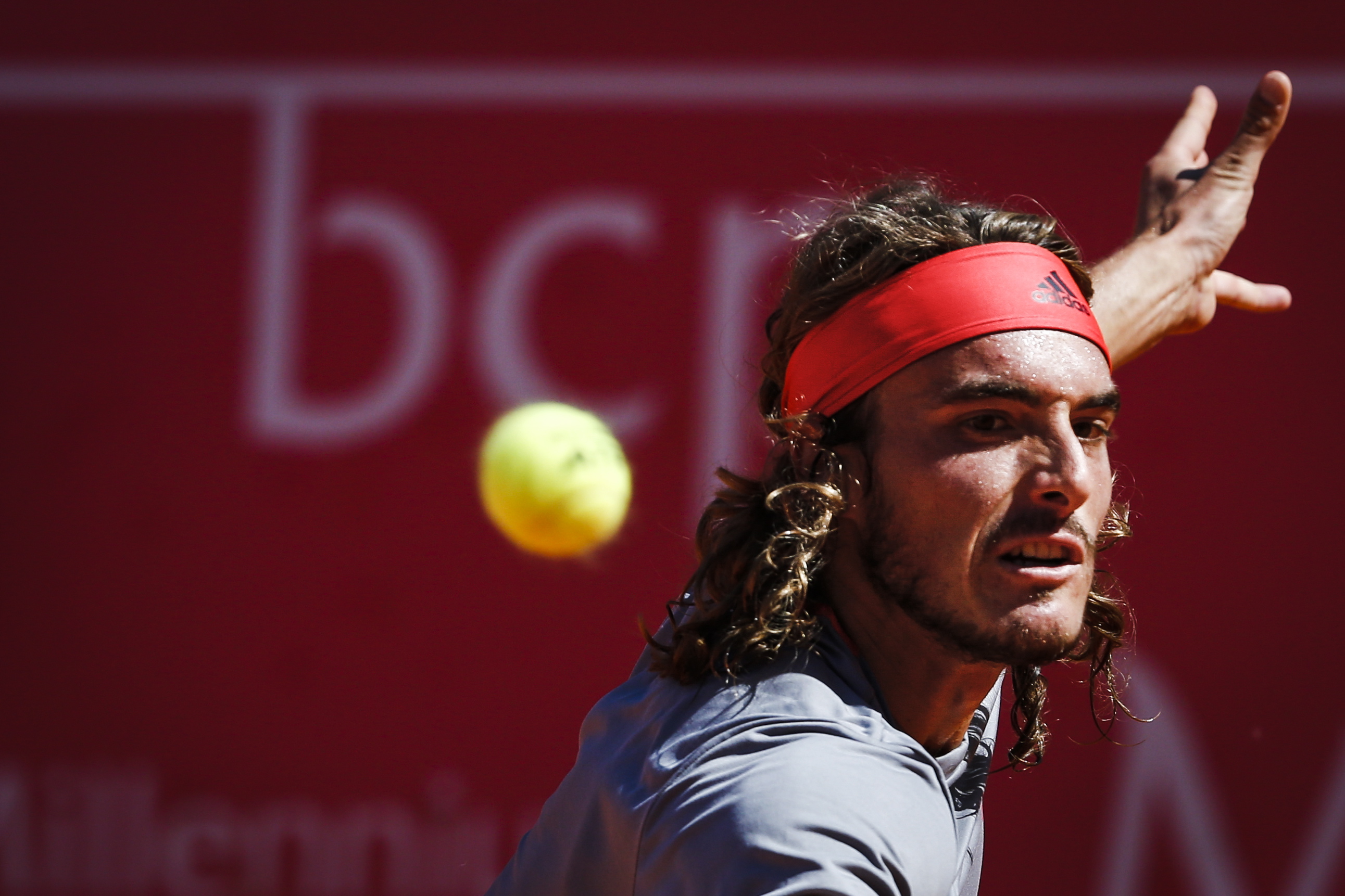 ATP总决赛险胜年终总决赛,西西帕斯刷新纪录 ATP总决赛险胜年终总决赛,西西帕斯刷新纪录