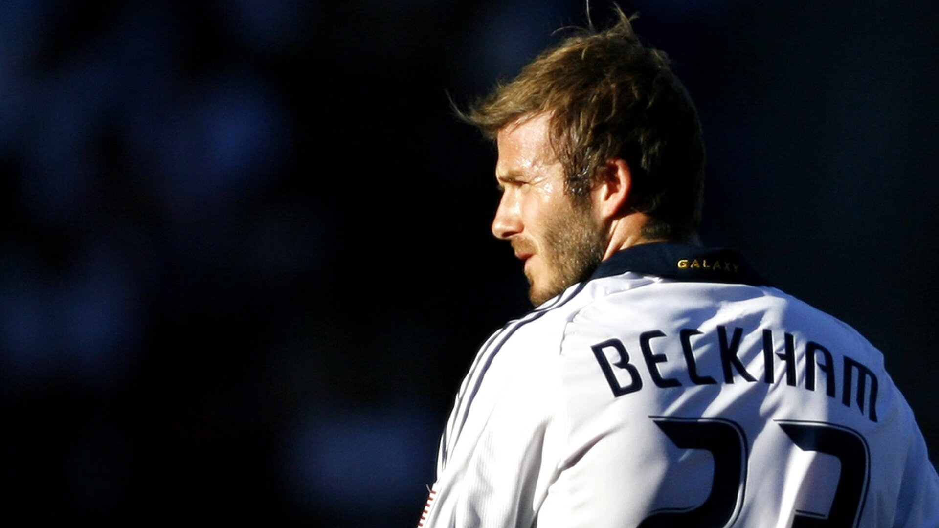 开云体育app-巴斯托尼爆发，莱比锡红牛冲垮罗马，当现代足球的闪电击穿千年城墙